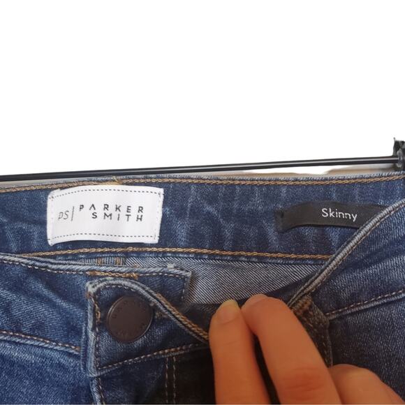 PARKER SMITH FRAYED HEM BOMBSHELL SKINNY JEANS DARK WASH WOMEN'S SIZE 29 - Picture 6 of 16